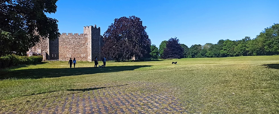 GEOCROSS Projekt, nachhaltige Parkplatzlösungen, innovative Parkplatzlösungen, Umweltfreundliche Infrastruktur, Framlingham Castle,