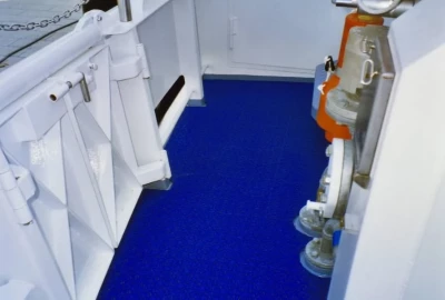 See-Bestattungen auf Ostsee, im Niendorfer Hafen an der Ostsee,