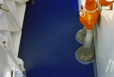 Decksbelag auf Motoryacht, Decksbelag Typ MARINE,