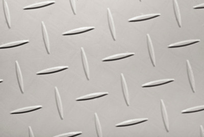 Der PVC Bodenbelag ist jedoch sehr leicht zu reinigen und zu desinfizieren,  was seine hygienischen Eigenschaften verbessert.
