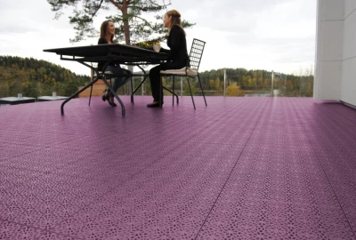 witterungsbeständige Terrassenfliesen, PP-Kunststoff Bodenbeläge,  pflegeleichte Terrassenbeläge, langlebige Terrassenfliesen, wartungsarme Bodenbeläge,