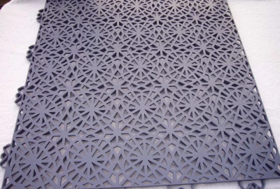 kosteneffektive Terrassengestaltung, modulare Terrassenfliesen Kunststoff, witterungsbeständiges Polypropylen Bodenbelag,