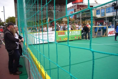 Hamburger Spielbudenplatz, DM-Fußball-Meisterschaft, Wohnungslose Fußballspieler, 